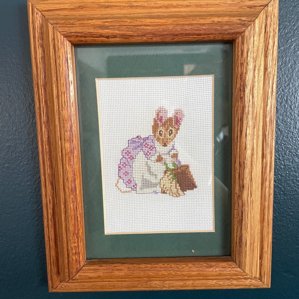 Adorable Vintage Mouse Cross-Stitch in Wooden Frame